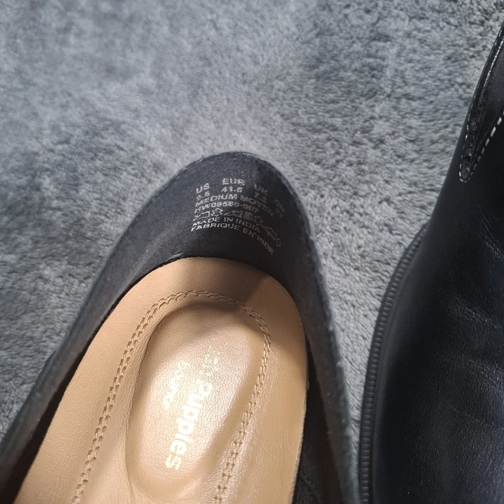 Hush Puppies Bailey Slip-On Loafers, Black Leather, Women's 9.5 M
